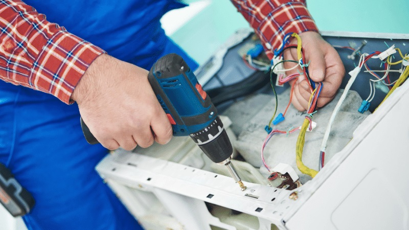 Sultangazi Whirlpool Whirlpool çamaşır makinesi kart tamiri – Su almama arızası orijinal parça ile giderildi. - Teknik servis örneği
